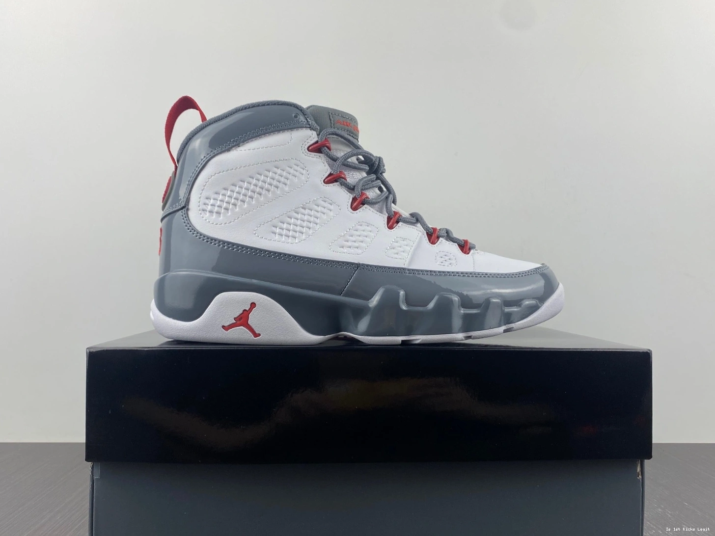 9 Red Jordan Fire CT8019-162 Air 1003